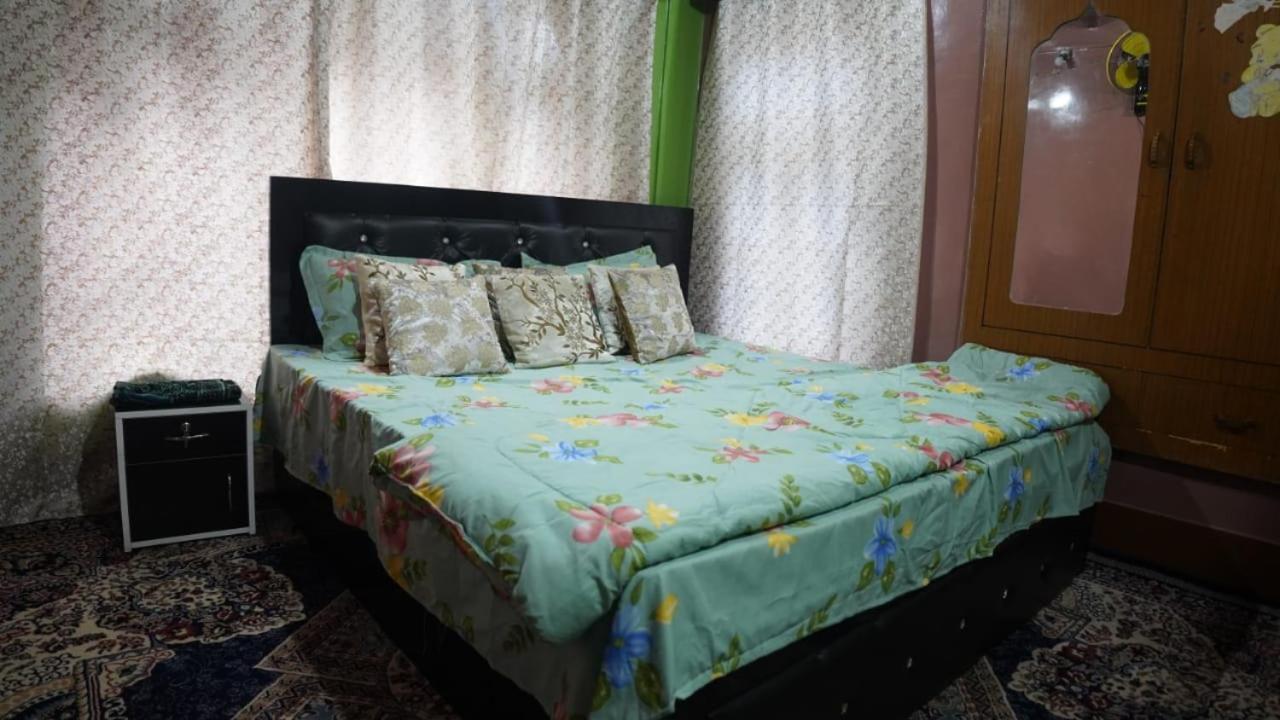 Wani Guest House Gulmarg Ngoại thất bức ảnh